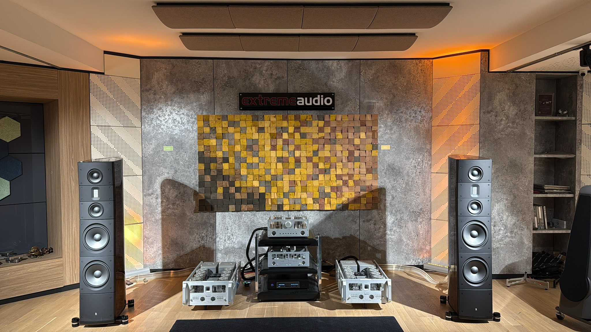 Raidho — TD3.10 Walnut Burl – Ultimate High-Fidelity