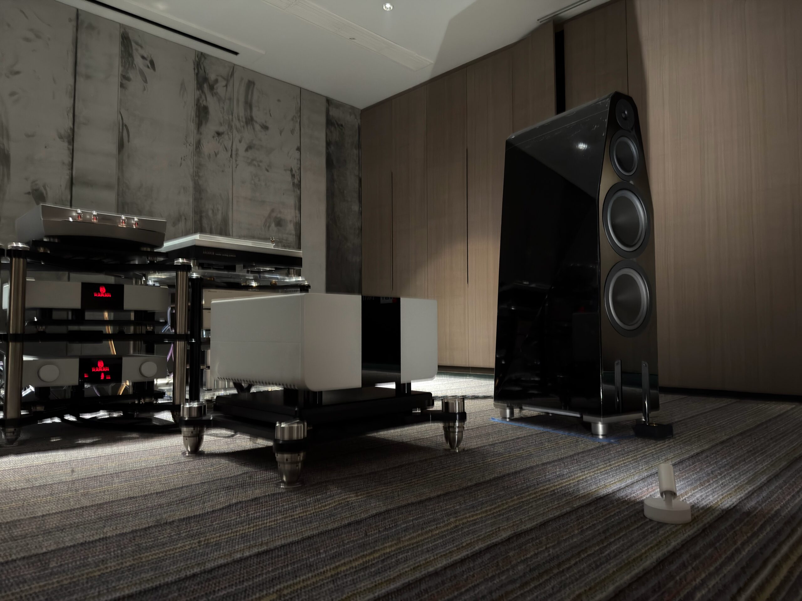 アート・デザイン・音楽 SALON DESIGN 2015 Zellaton Reference MkII Klassik - Nirvana Sound